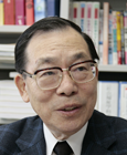 西九州大学大学院<br /> 健康福祉学研究科長<br /> 尊田 民喜