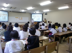 健康栄養学科オープンキャンパスの様子